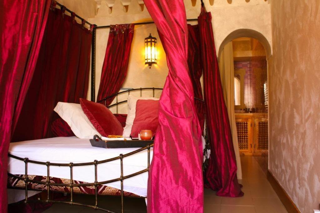 Riad La Fibule Маракеш Екстериор снимка